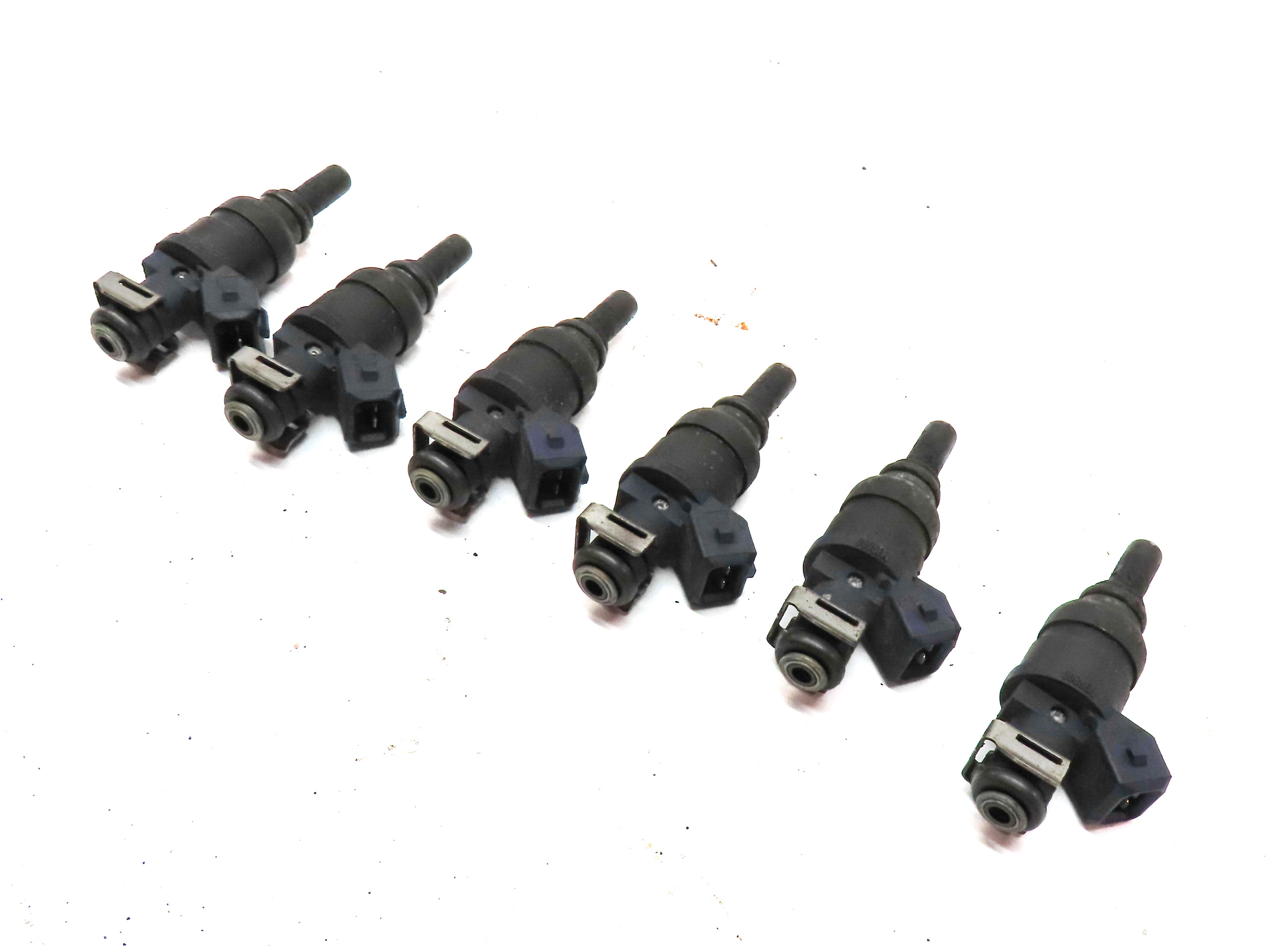 2001-2006 330i 530i X3 X5 Z3 Z4 (E36 E39 E46 E53 E60 E85) 3.0L FUEL INJECTOR SET — exact item pictured
